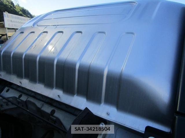 Isuzu ELF TRUCK 2016-10 8741885-13