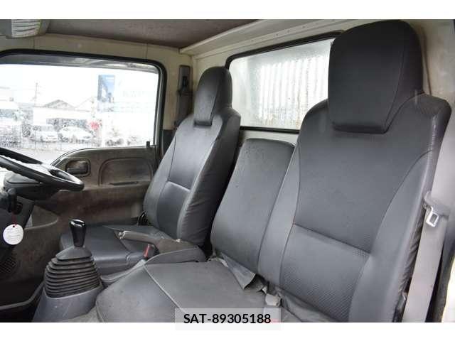 Isuzu ELF TRUCK 2012-10 8741898-15