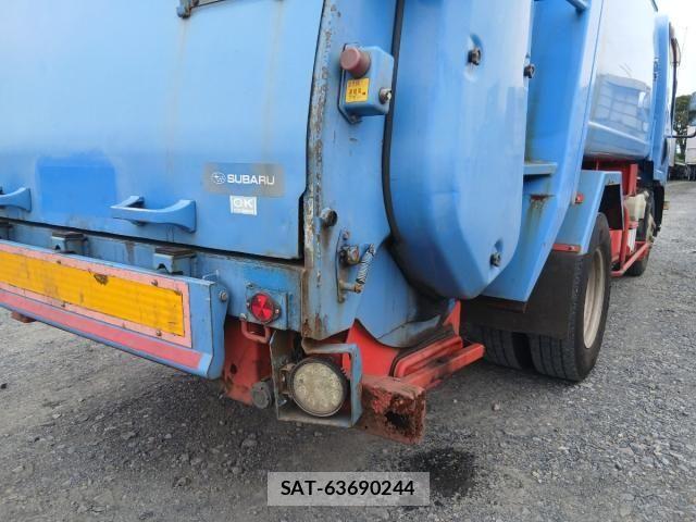 Isuzu ELF TRUCK 2011-01 8741901-16