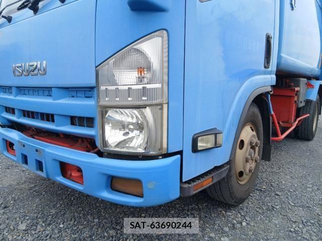 Isuzu ELF TRUCK 2011-01 8741901-21