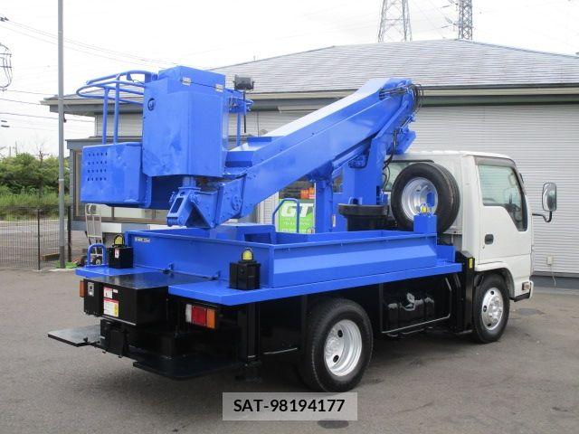 Isuzu ELF TRUCK 2010-12 8741888-3