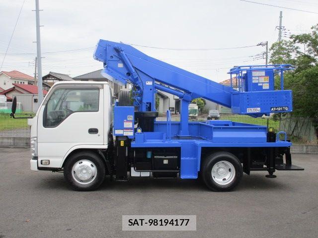 Isuzu ELF TRUCK 2010-12 8741888-5
