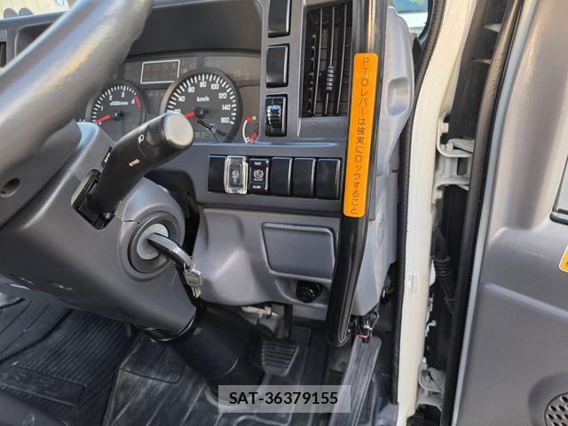 Isuzu ELF TRUCK 2014-12 8741899-11