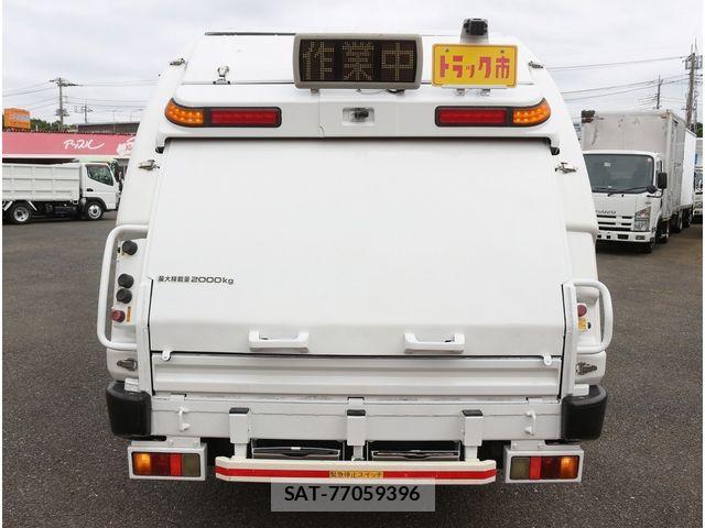 Isuzu ELF TRUCK 2011-07 8741892-6