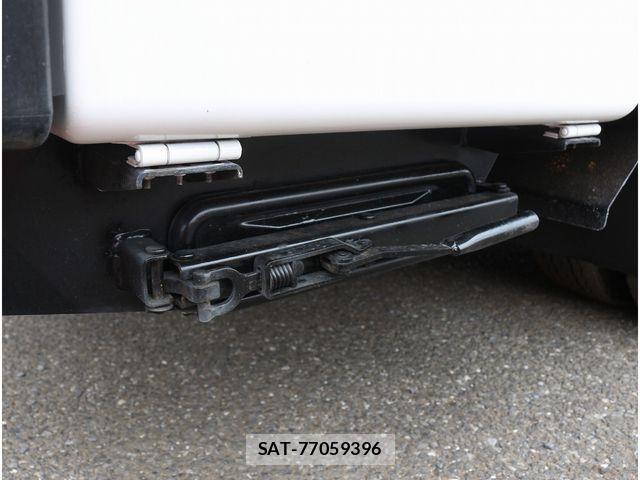 Isuzu ELF TRUCK 2011-07 8741892-8