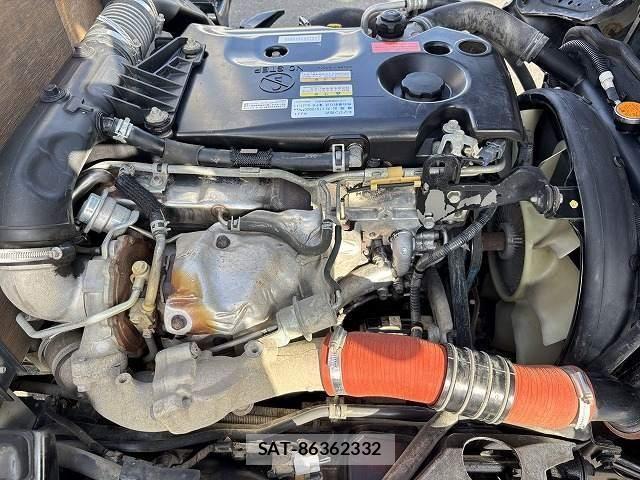 Isuzu ELF TRUCK 2017-07 8741863-19