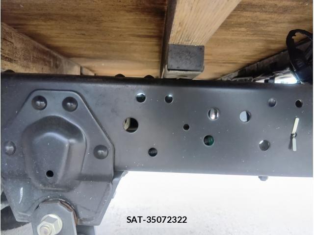 Isuzu ELF TRUCK 2024-11 8741858-9