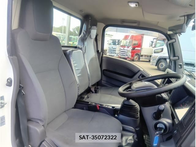 Isuzu ELF TRUCK 2024-11 8741858-19