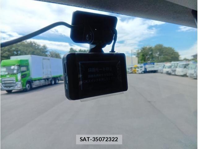 Isuzu ELF TRUCK 2024-11 8741858-22