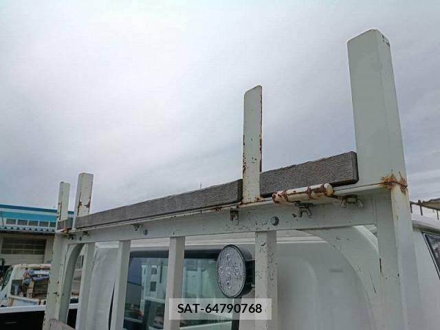 Isuzu ELF TRUCK 2020-07 8741878-11