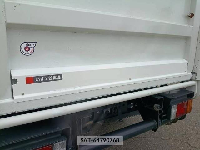 Isuzu ELF TRUCK 2020-07 8741878-5