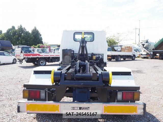Isuzu ELF TRUCK 2008-09 8741881-3