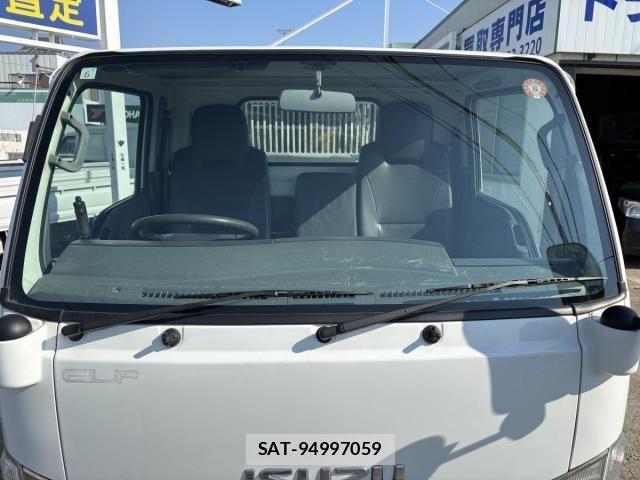 Isuzu ELF TRUCK 2011-06 8741886-11