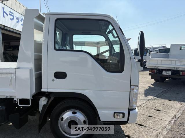 Isuzu ELF TRUCK 2011-06 8741886-18
