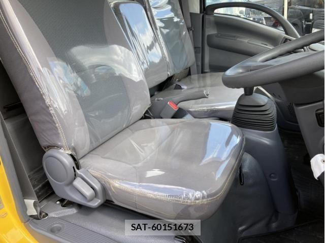 Isuzu ELF TRUCK 2016-03 8780076-20