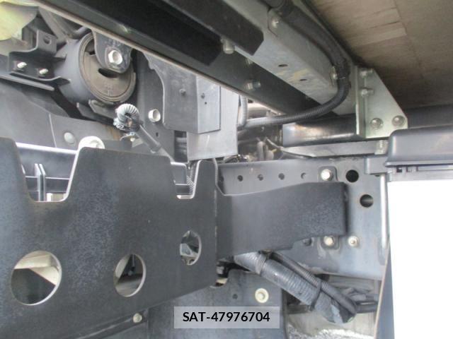 Isuzu ELF TRUCK 2016-01 8780094-11
