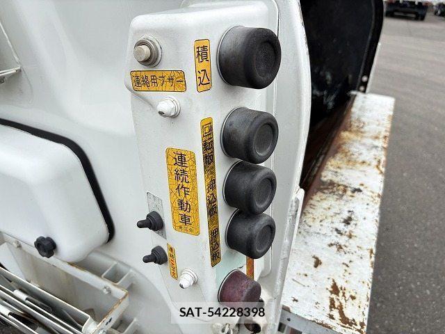 Isuzu ELF TRUCK 2012-03 8780091-13