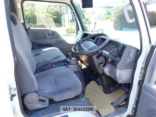 Isuzu ELF TRUCK 2013-06 8780095-11
