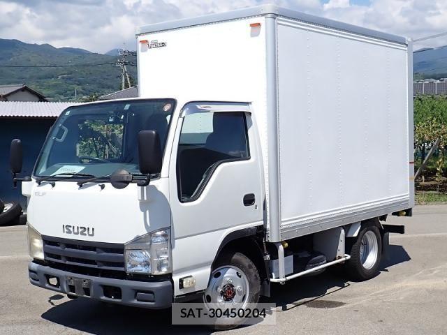 Isuzu ELF TRUCK 2013-06 8780095-1