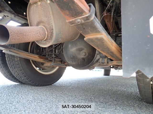 Isuzu ELF TRUCK 2013-06 8780095-20
