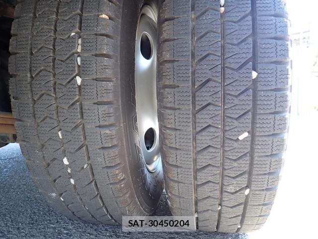 Isuzu ELF TRUCK 2013-06 8780095-21