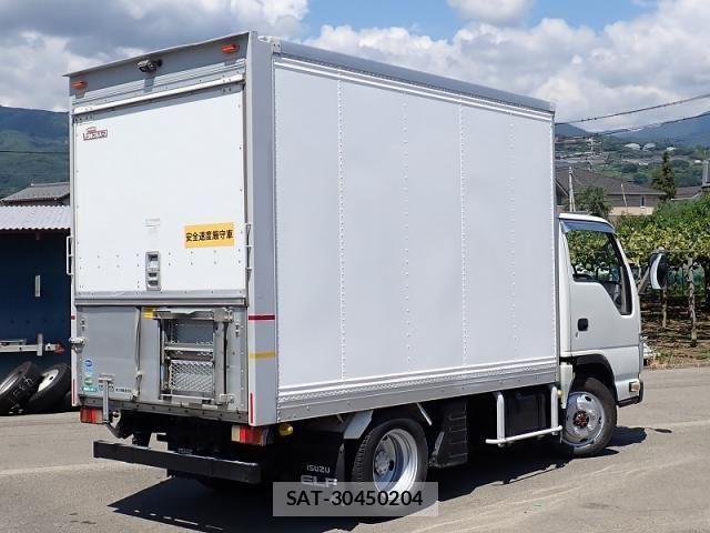 Isuzu ELF TRUCK 2013-06 8780095-2