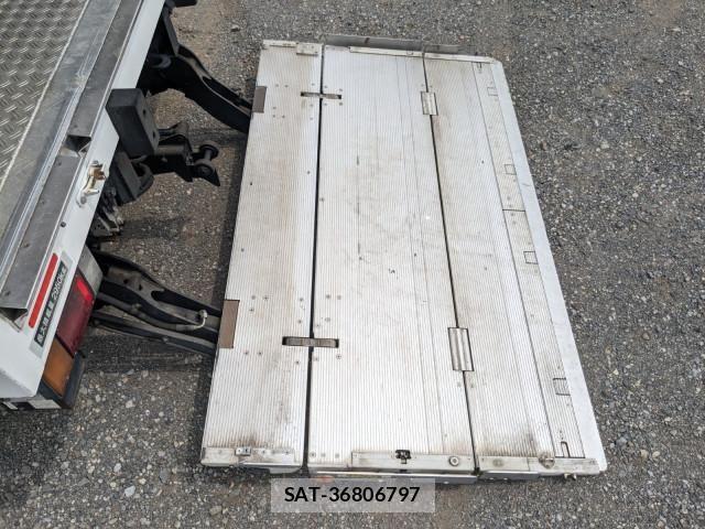 Isuzu ELF TRUCK 2015-03 8780089-10