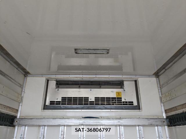 Isuzu ELF TRUCK 2015-03 8780089-17