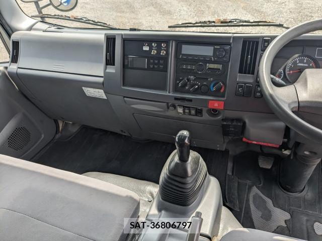 Isuzu ELF TRUCK 2015-03 8780089-24
