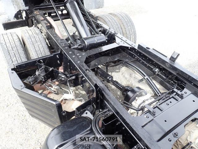 Isuzu ELF TRUCK 2015-09 8780088-17