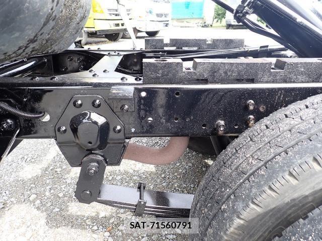 Isuzu ELF TRUCK 2015-09 8780088-18