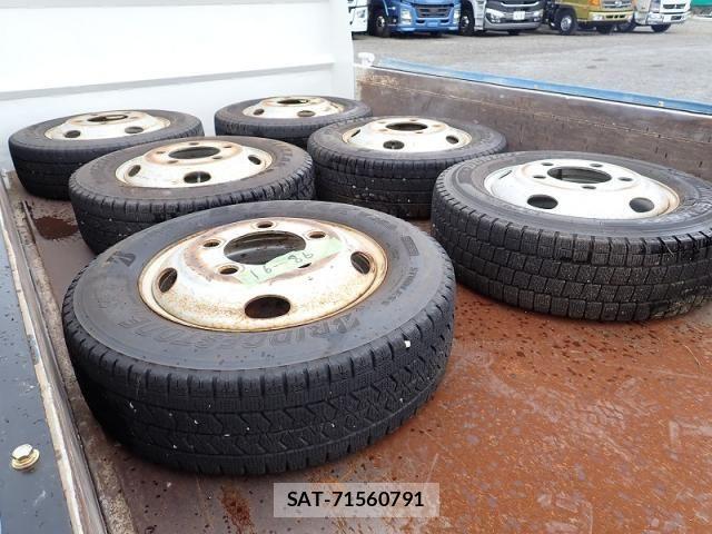 Isuzu ELF TRUCK 2015-09 8780088-24