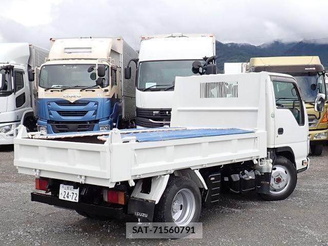Isuzu ELF TRUCK 2015-09 8780088-2