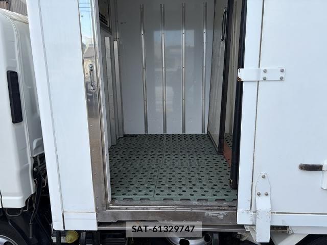Isuzu ELF TRUCK 2019-02 8795866-9