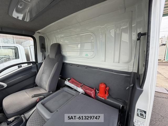 Isuzu ELF TRUCK 2019-02 8795866-16