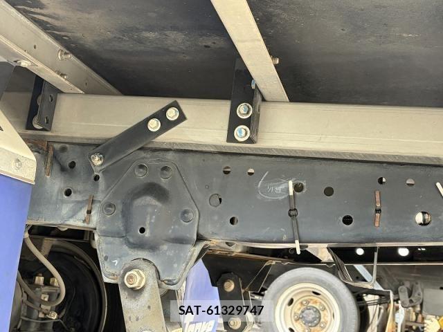 Isuzu ELF TRUCK 2019-02 8795866-19