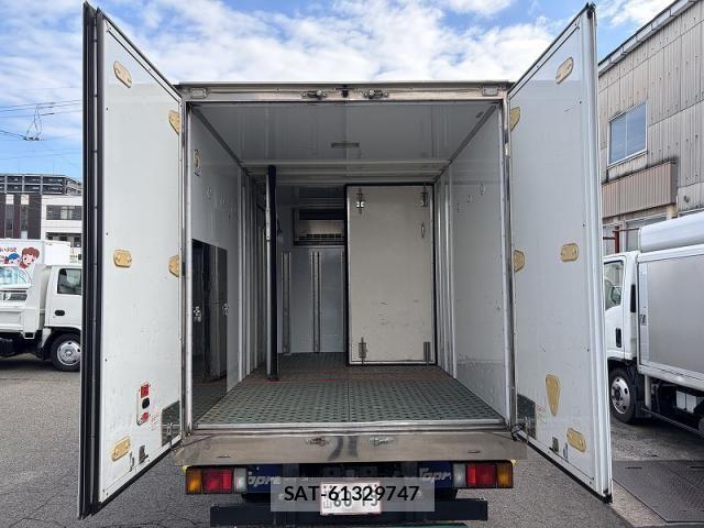 Isuzu ELF TRUCK 2019-02 8795866-6