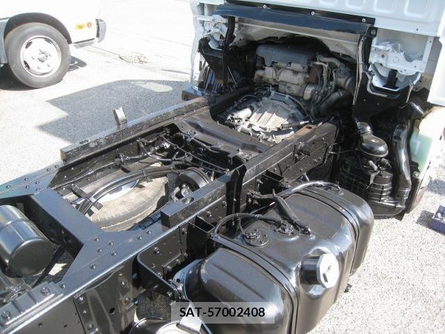 Isuzu ELF TRUCK 2013-02 8795865-9