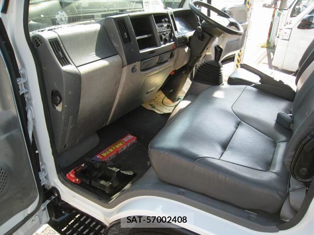 Isuzu ELF TRUCK 2013-02 8795865-13