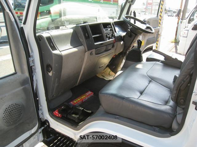 Isuzu ELF TRUCK 2013-02 8795865-15