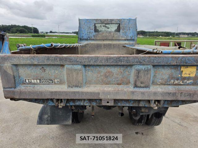 Isuzu ELF TRUCK 2000-12 8795868-3