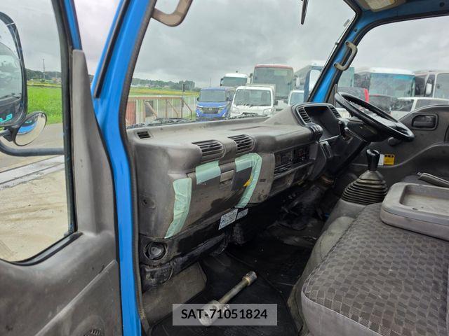 Isuzu ELF TRUCK 2000-12 8795868-6