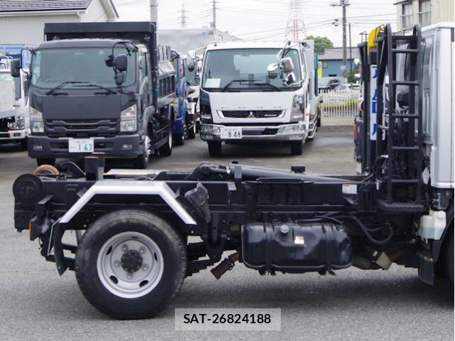 Isuzu ELF TRUCK 2018-05 8828883-14
