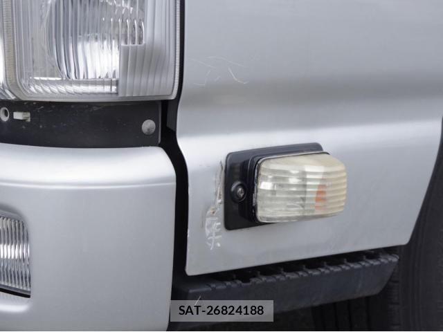 Isuzu ELF TRUCK 2018-05 8828883-17