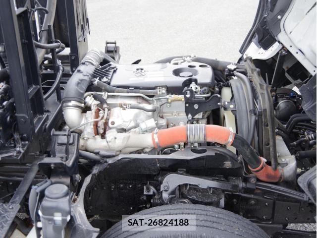 Isuzu ELF TRUCK 2018-05 8828883-22