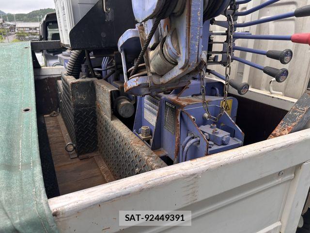 Isuzu ELF TRUCK 2006-03 8828887-9