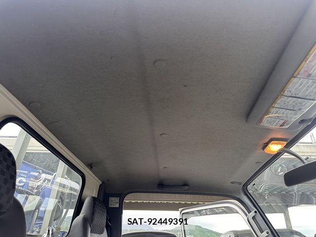 Isuzu ELF TRUCK 2006-03 8828887-25