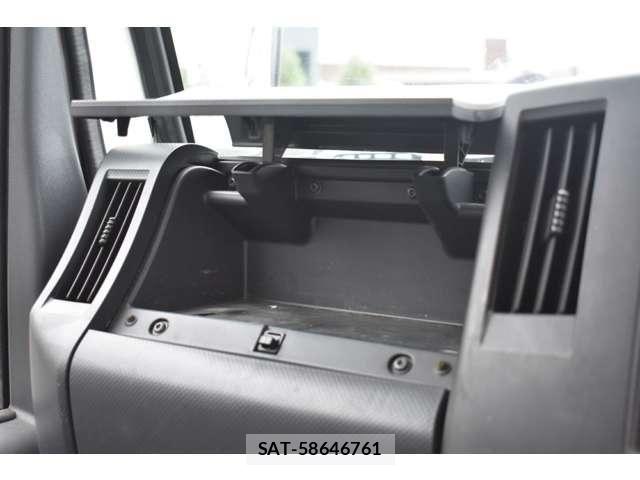Isuzu ELF TRUCK 2021-09 8828885-22