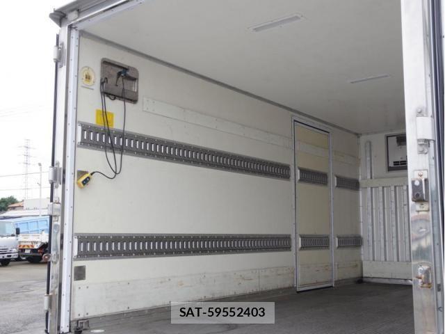Isuzu ELF TRUCK 2018-05 8828884-16