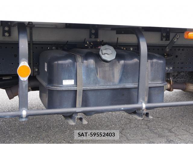 Isuzu ELF TRUCK 2018-05 8828884-18